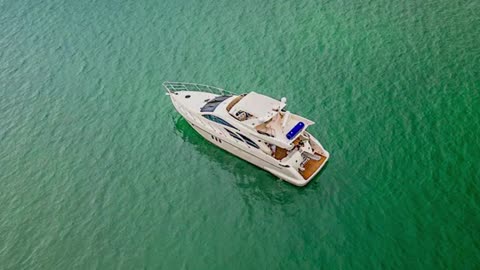 57' Azimut - Yacht Rental in Hollywood, Florida🎇​⚓​🛟​