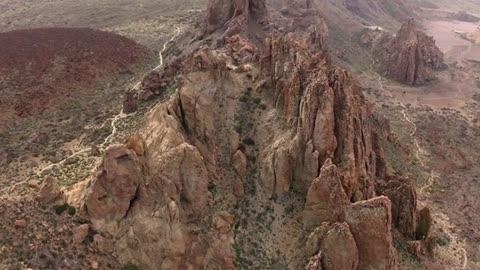 Hiking in the Parque Nacional Del Teide (Roques de García)