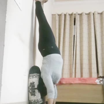 Hand stand