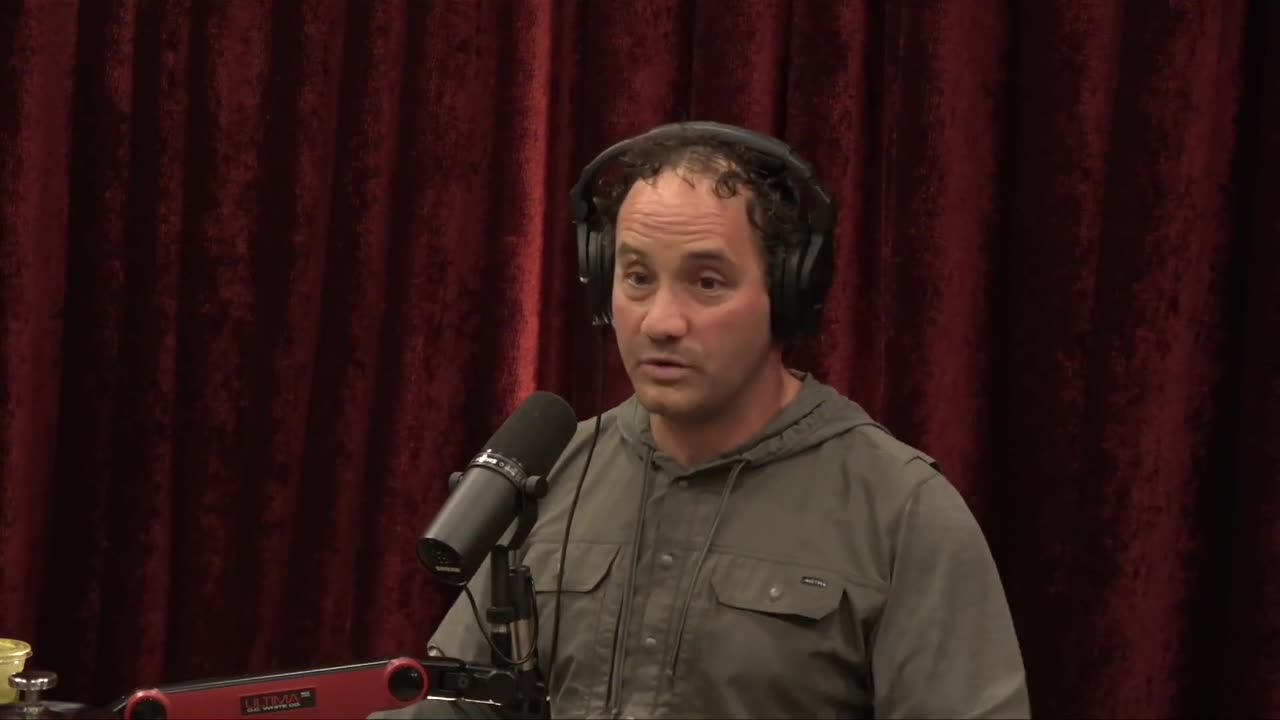 Unlearn To Relearn 🤔 #jre #trendingpods