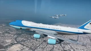 🚨🔥F-15QA Multirole Strike Fighters of the Qatar Emiri Air Force (QEAF) escort Air Force One