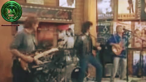People Gotta Move (live) - Gino Vanelli