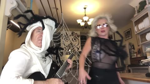 20231015 Toyah and Robert - Sunday Lunch Halloween Countdown [MZrvLBX9lDI]