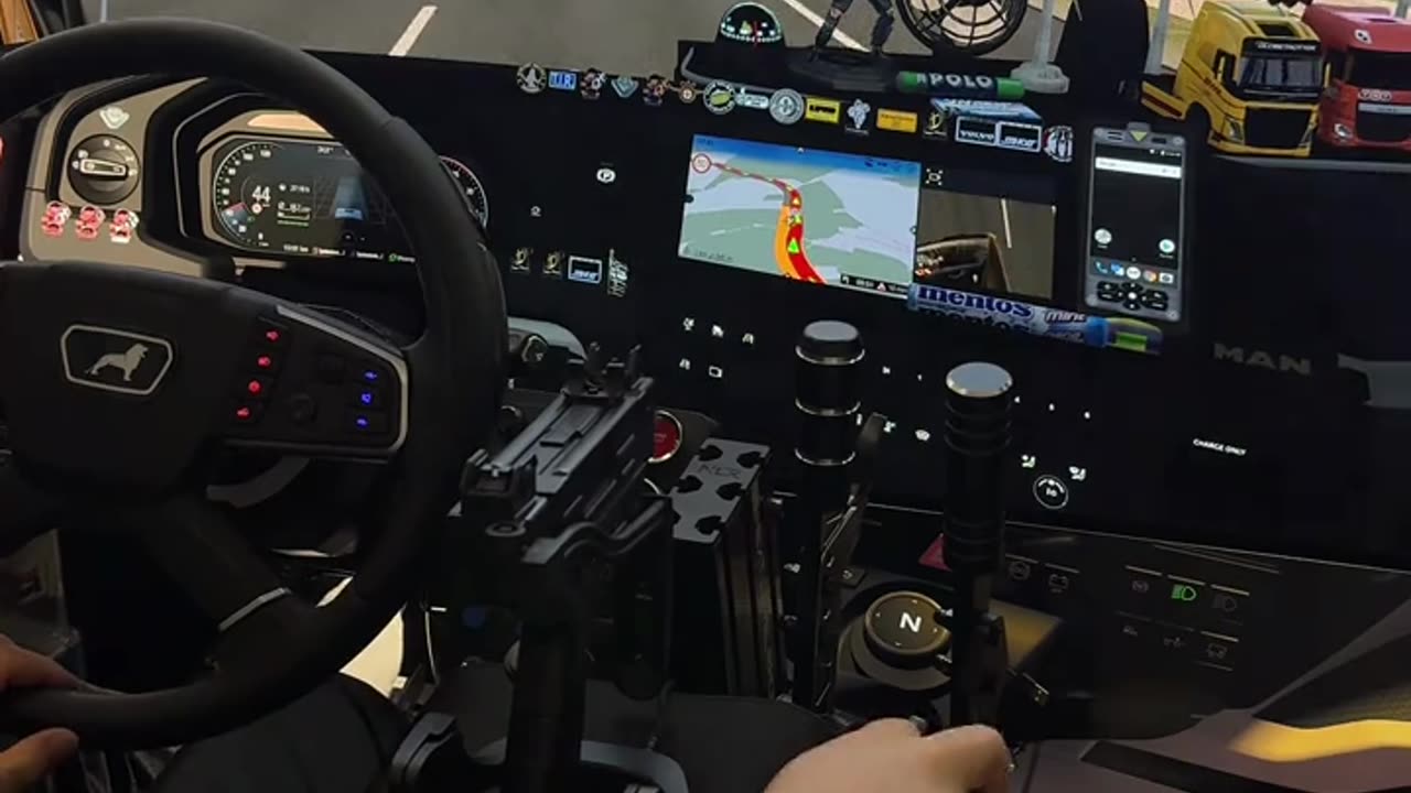 Crazy truck driving gaming