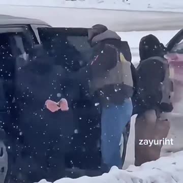 CE raid in Minnesota and ICE is seen arresting illegals in the snow