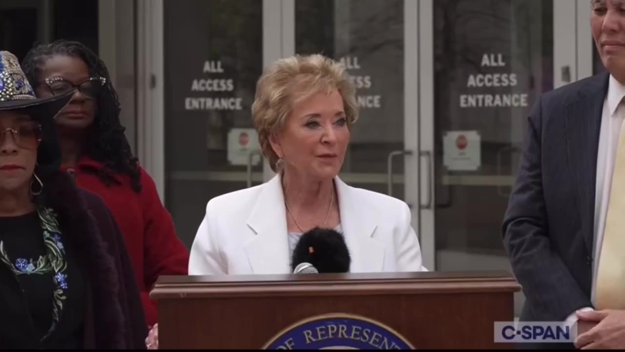 Linda McMahon storms off as Dems confront her outside Dept. of Education