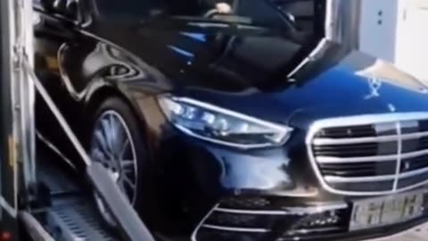 Must-See! Mercedes Emerges from Enclosed Trailer!