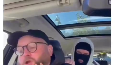 GUARDA solo se hai bisogno di una bella risata ad alta voce 🤣😂😆