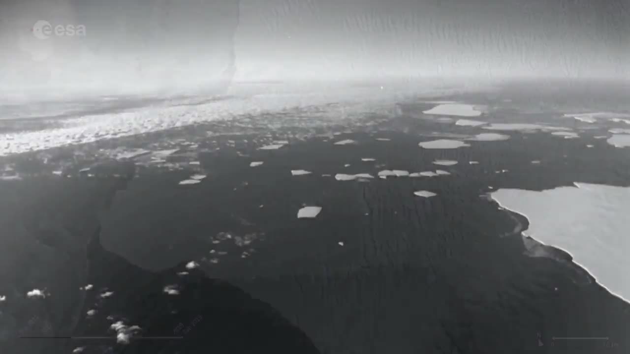 Antarctica, icebergs and cracks