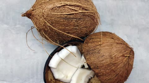 गर्मियों में नारियल खाने के फायदे #short #health #viarl #trending