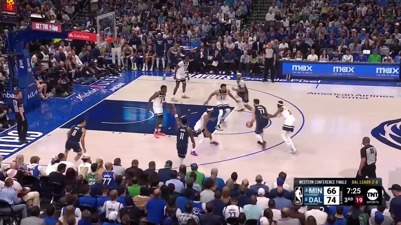 Luka spoon feeding Bigs in the WCF Welcome to the #Lakeshow DeAndre Ayton