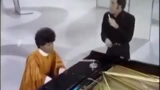 Tom Jones and Little Richard performing "Rip It Up" (1970)