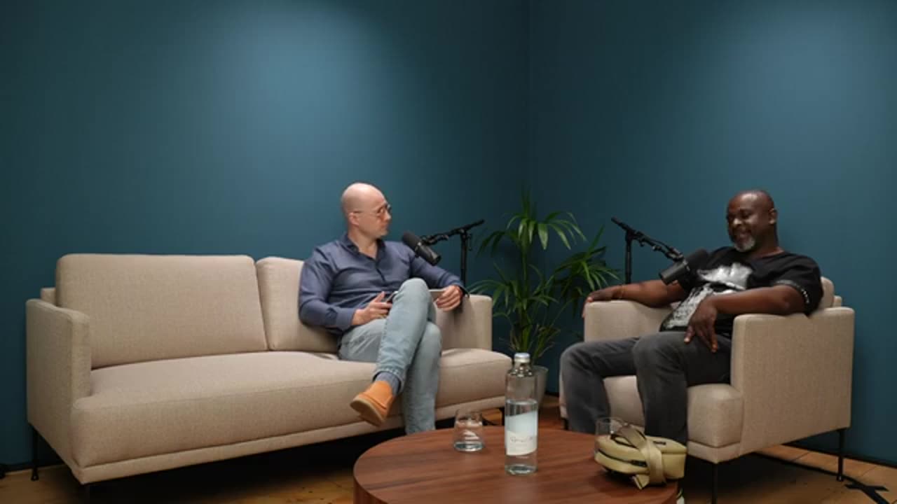 Sehr starkes Interview von Philip Hopf und Serge Menga - Klartext