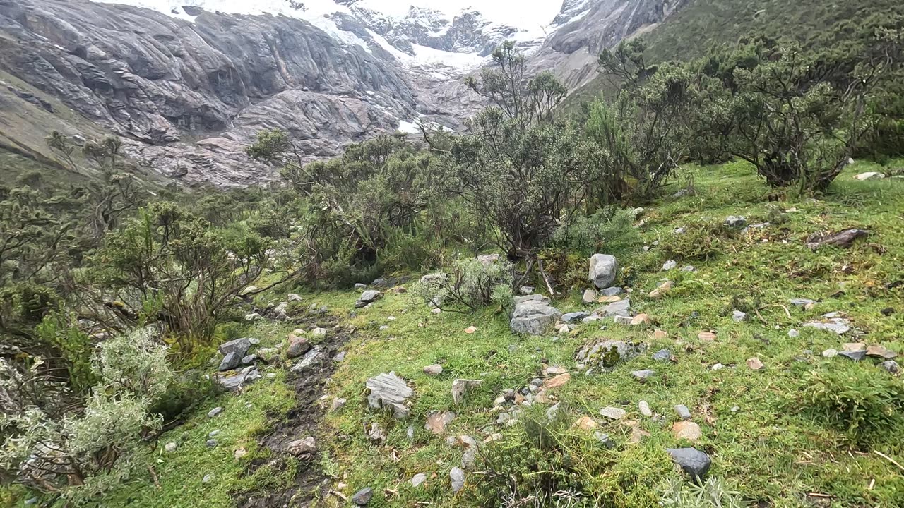 Making it to the base of Nevado Maparaju #Huaraz