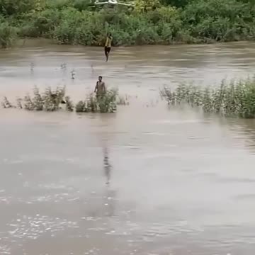 Vietnamese Farmer Uses Agricultural Drone to Rescue Kids from River