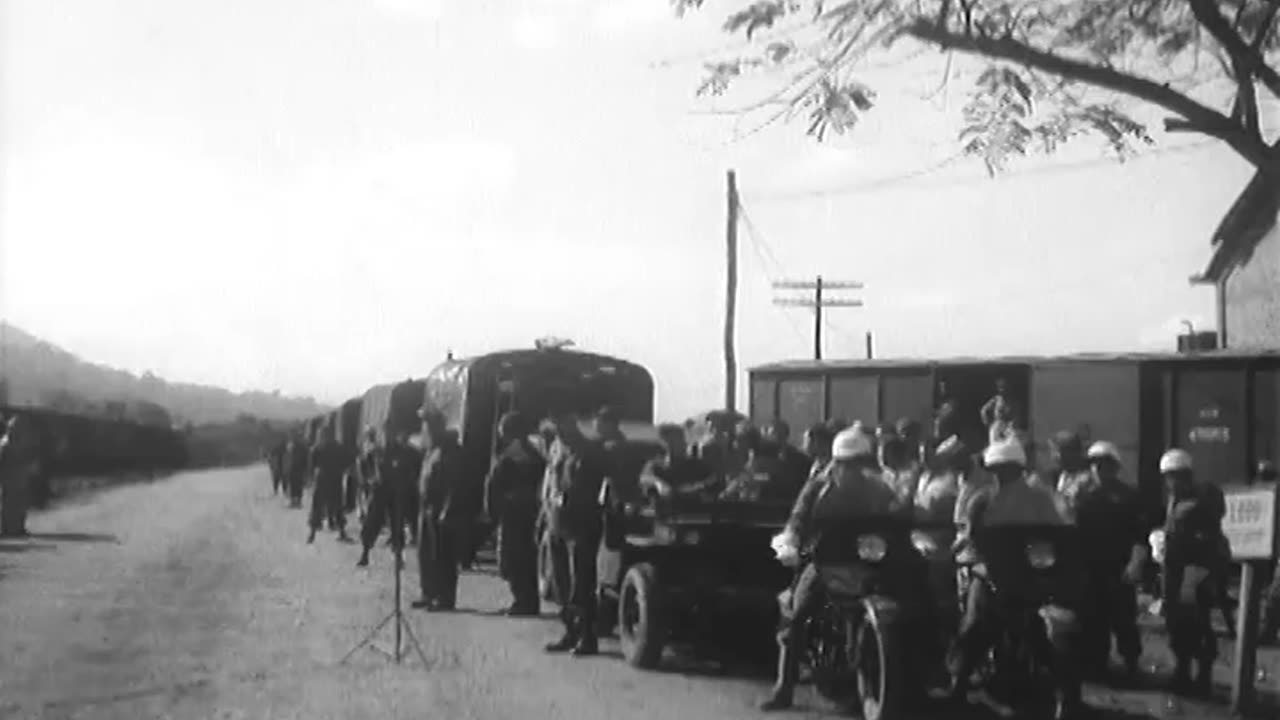 FIRST CONVOY TO CHINA OVER BU... - FIRST CONVOY TO CHINA OVER BURMA ROAD, LEDO, BURMA - 111-adc-3157