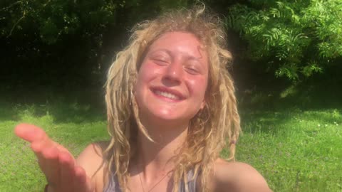 Not naked weather report☀️