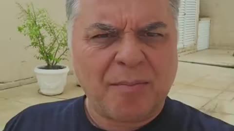 Explica como pensa o comunismo sobre os impostos progressivos e porque nunca dá certo nas mãos de esquerdistas.