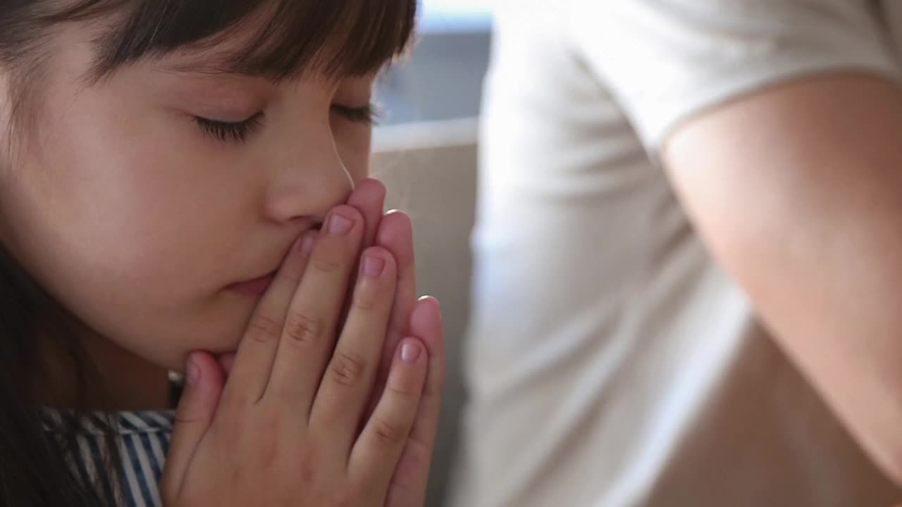 A Prayer of Gratitude: Thanking God for Every Blessing | Find Joy in Counting Your Blessings