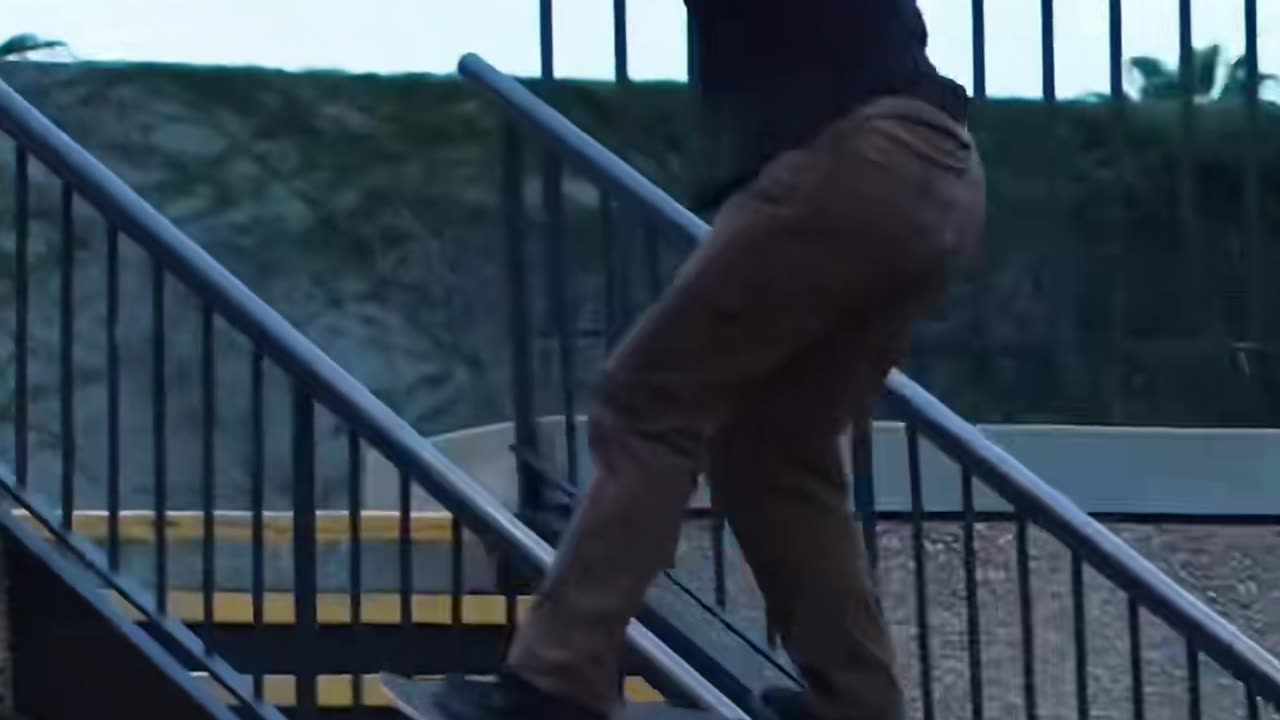 🤯🛹 Mind Blown! Switch Fs Blunt Shuv It Regular AND Switch | SkateNation