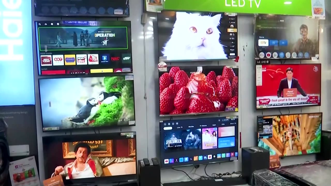 Modi urges Indians to get rid of foreign products