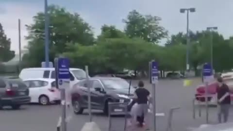 I don't recommend blocking traffic or attacking cars in Florida