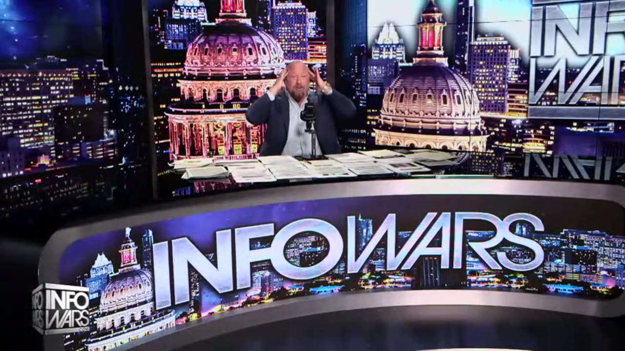 Алекс Джонс Баннед шоу (3)