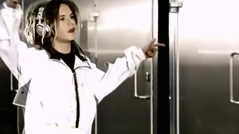 Bomfunk MC's - Freestyler (Official Music Video)