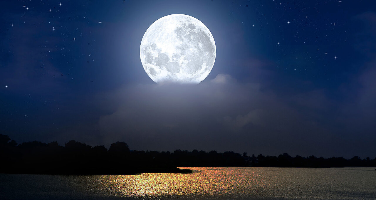 MAJESTIC MOON GODDESS