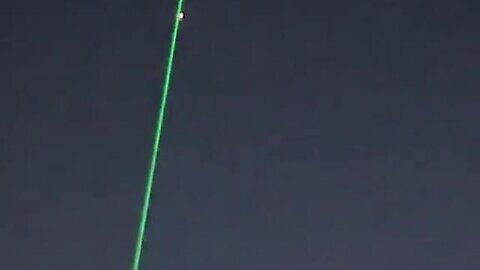 THIS DUDE DECIDED TO SHINE A LASER AT THE UAP 🧐🤔🛸🛸🛸 AND BACKUP ARRIVED❗