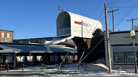 World's Largest Mailbox