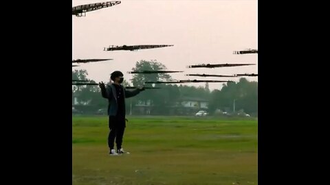 Inventor chino deslumbra con flota de drones-espada al estilo magos de ShaolÃn