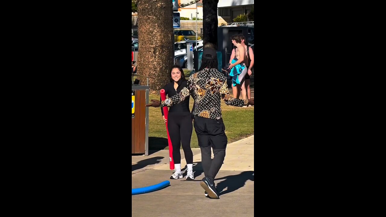 cutegirl frank video randomly and then fight with random people