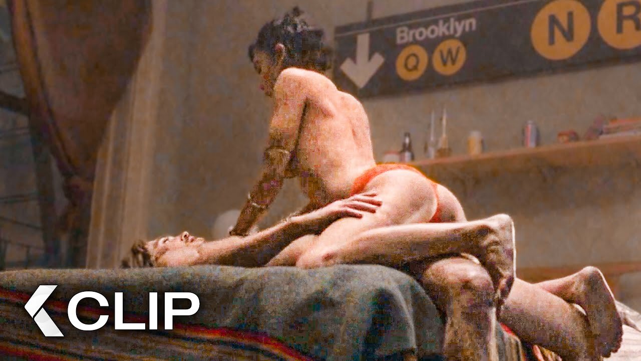 CAUGHT STEALING Clip (2025) Austin Butler & Zoë Kravitz HOT Kissing Scene