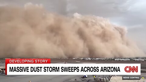 Massive wall of dust sweeps through Arizona