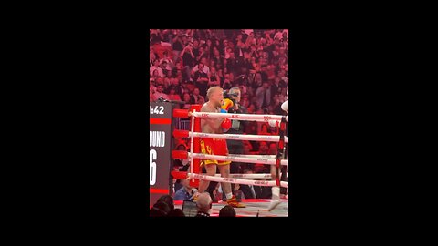 SHOCKING NEW YEAR KO! 💥 Anthony Joshua STOPS Jake Paul in Viral Knockout! 🥊