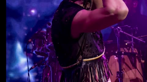Epic Idol Finale: Jelly Roll, Patti LaBelle, & Legends Like Chaka Khan Perform - WorldEye