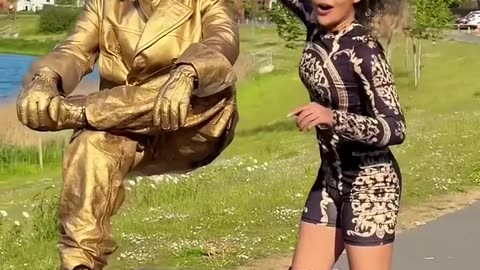 THIS Wasn’t SUPPOSED To HAPPEN! LEVITATING GoldMan STATUE Fail! How?😱 ​⁠@silvermanstatueofficial