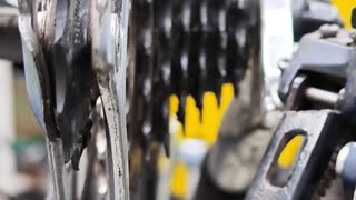 Bike derailleurs work by way of ASMR.