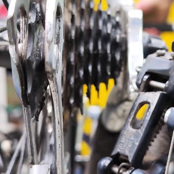 Bike derailleurs work by way of ASMR.