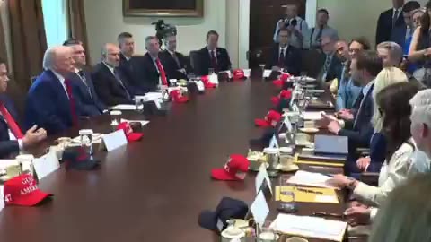 JD Vance Exposes Media in Front of Some of the Most Powerful People in Country