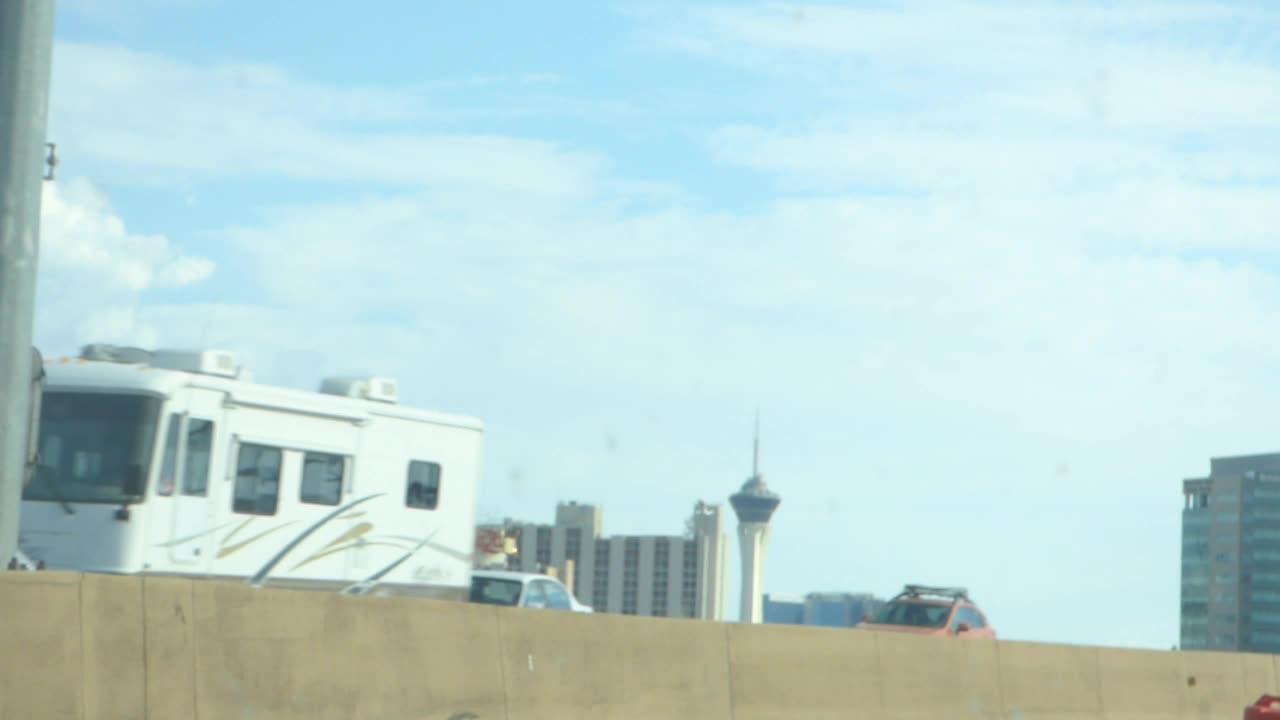 More of the space needle, or as bnkywuv calls it, the pointy building