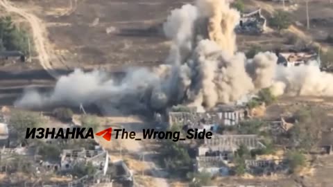 Russian LMUR hitting Ukrainian position near Tyaginka (Kherson region).