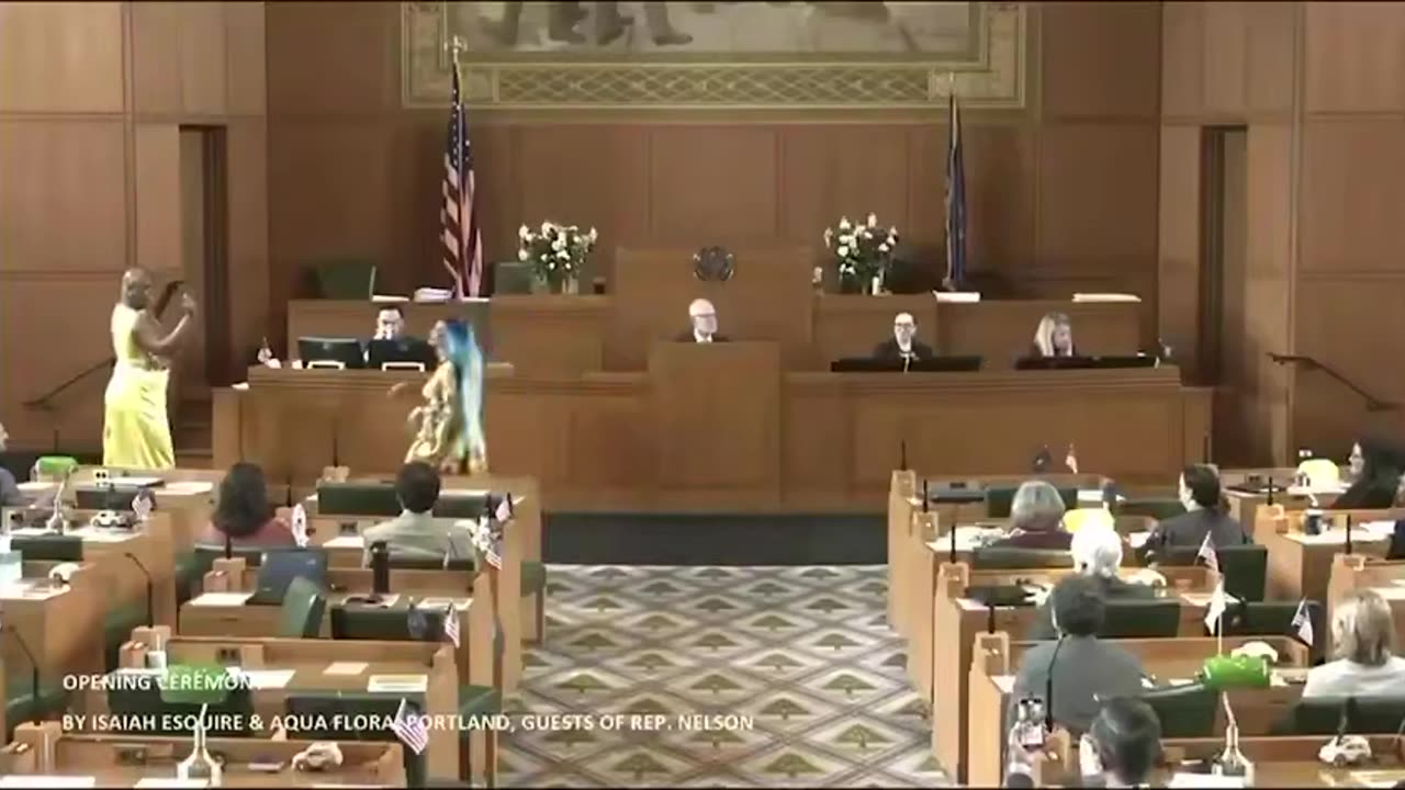 OREGON CONGRESS HOSTS A "DRAG SHOW"