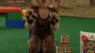 Christina Applegate as Kelly Bundy in Hungry Puppy ad MWC Sitcom
