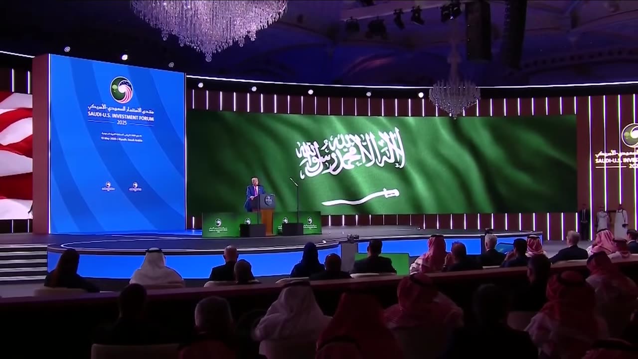 Trump HUMILIATES Netanyahu in Front of Arab nations