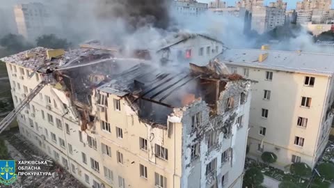 😣 The terrifying consequences of a UAV hitting a high-rise building in Kharkiv.
