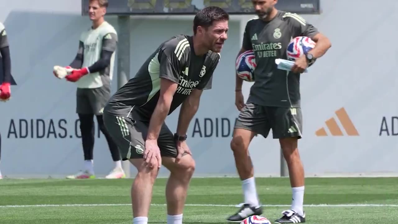 'I've never seen Carlo doing this': Real Madrid fan discovers major difference