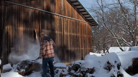 2-Stroking Firewood Logs