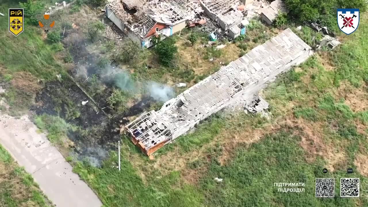 (INSANE)Ukrainian Drone Strike Launches Entire House Through a Hole in the Roof + More